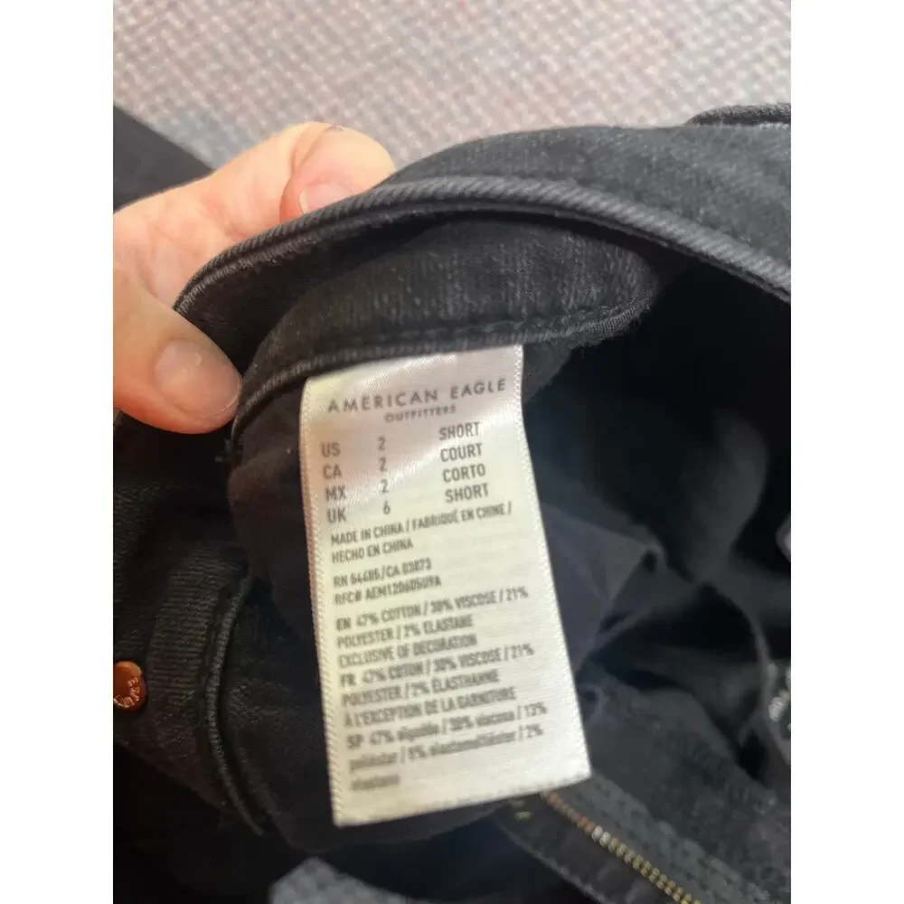 American Eagle Black High Rise Skinny 2 Short